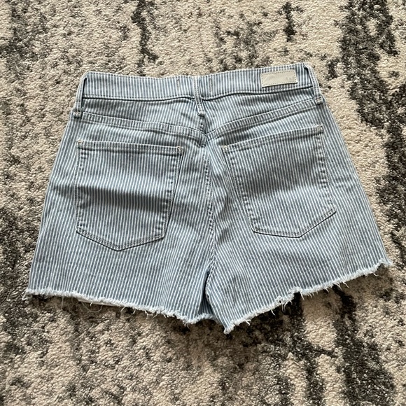 Abercrombie & Fitch - Women’s Simone High Rise Striped Shorts - 26 - Picture 2 of 4